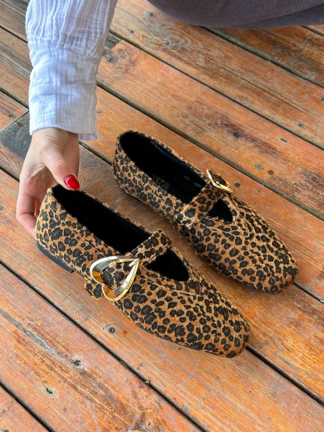 Leopar Süet (Lovely) Kalp Aksesuar Kadın Babet
