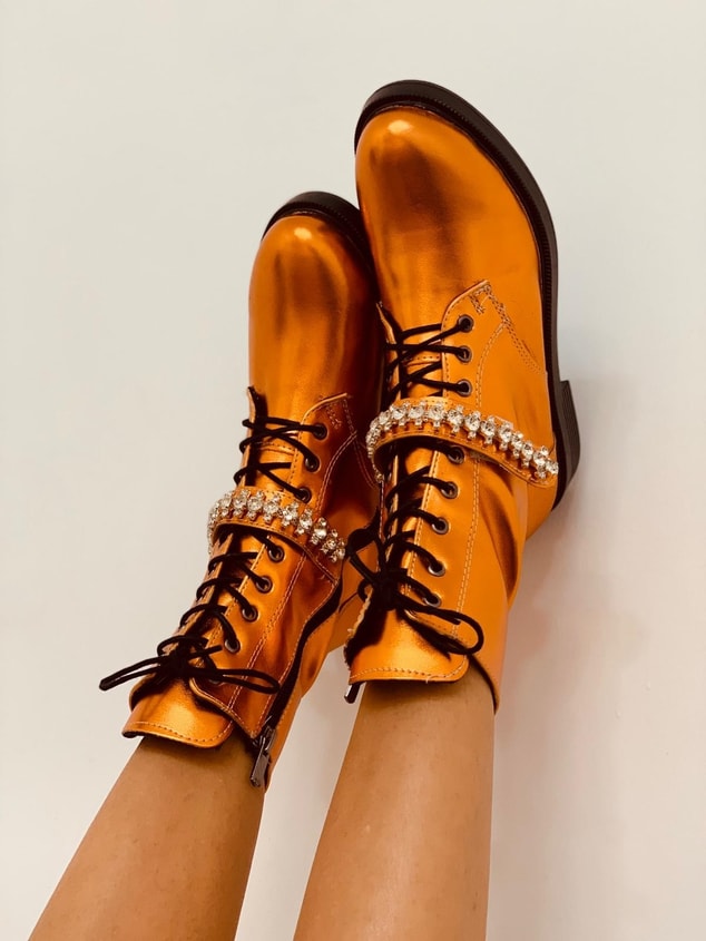 Oranj (Mabel) Kadın Bot