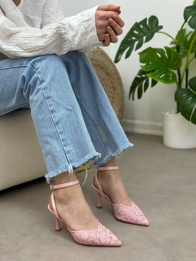 Şeker Pembe Dantel (Vusuel) Nakışlı Arka Bant Detaylı Kadın Stiletto