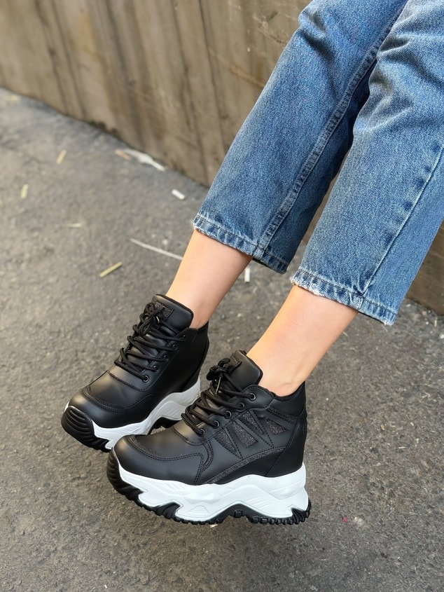 Siyah Cilt ( Celly )Gizli Topuk Dolgu Topuk 7 Cm Boy Uzatan Sneakers