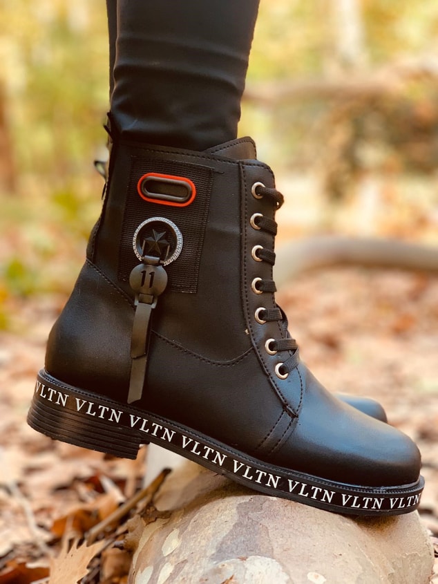 Siyah-Cilt(Kirsten)