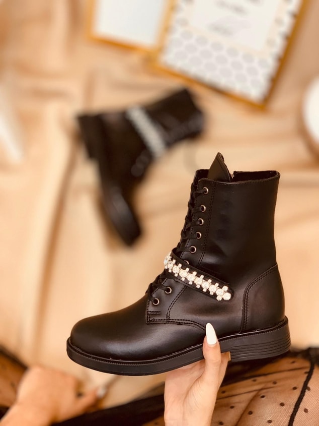 Siyah Deri (Mabel) Kadın Bot