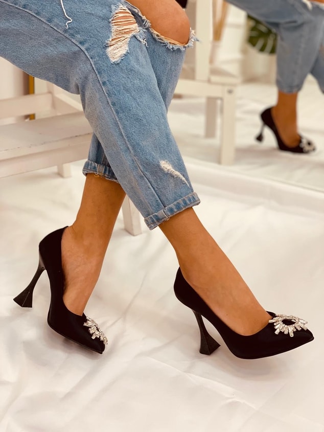 Siyah Saten (Sunx) Büyük Numara Kadın Stiletto