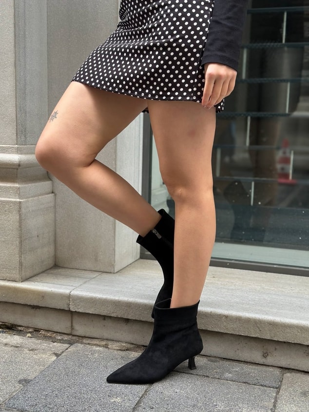 Siyah Süet (Angie) Fermuarlı 5 cm Mini Topuklu Bot
