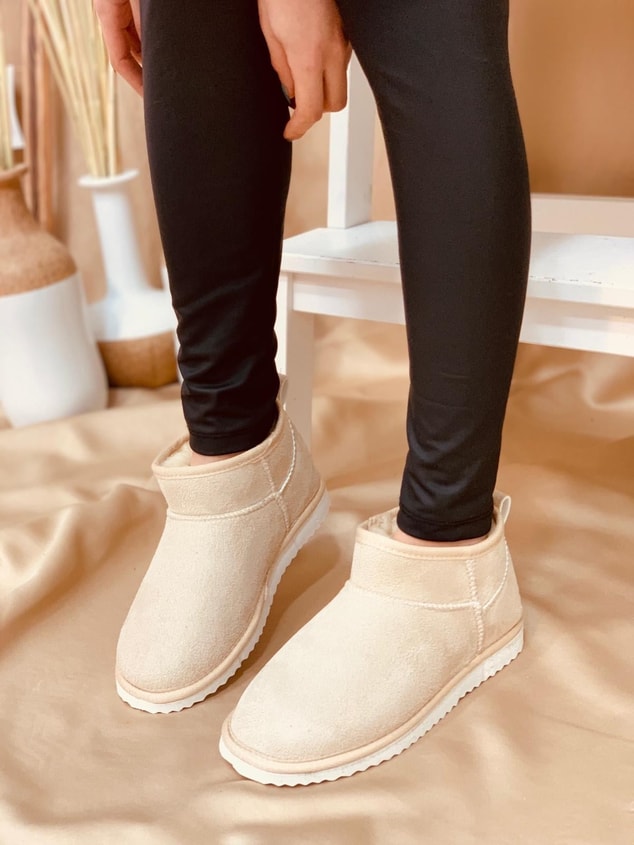 Ten Ultra Mini (Ugg)