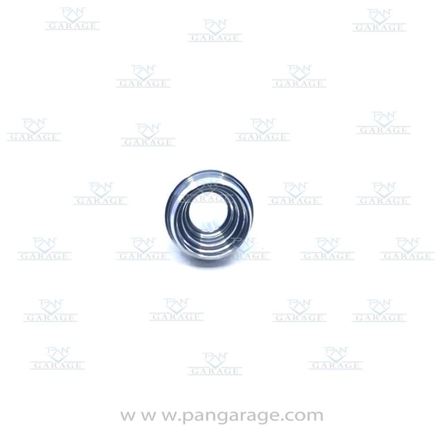 1358 302 062 Cover