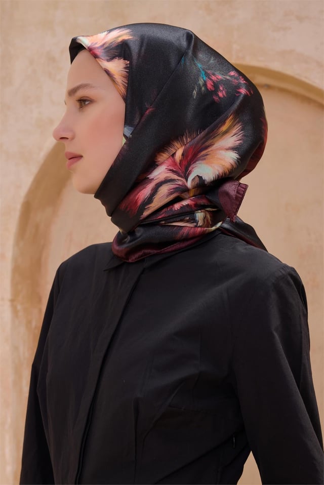 Belli Fresh Çiçek Desen Siyah Kristal Eşarp 2013 - 02