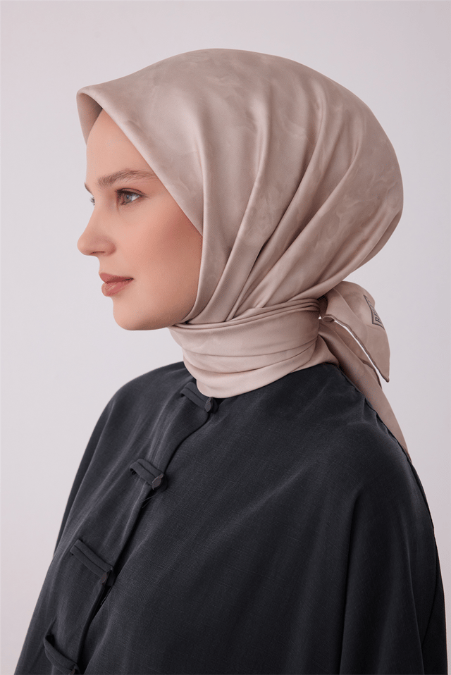 Bej Soyut Desen %100 Twill İpek Eşarp 4428-05