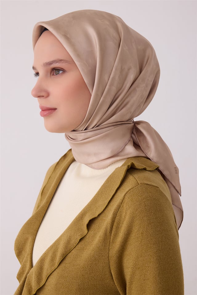 Bej Soyut Desen %100 Twill İpek Eşarp 4428-56