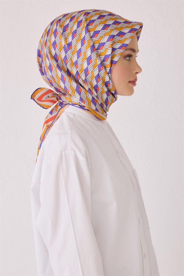 Bej Çok Renkli Geometrik Desen %100 Twill İpek Eşarp 4052 - 80
