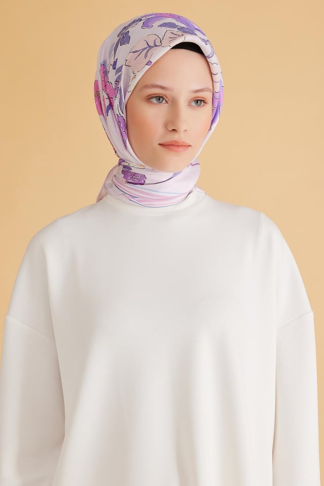 Belli Fresh Çiçek Desen Lacivert Pure Eşarp 1 - 12