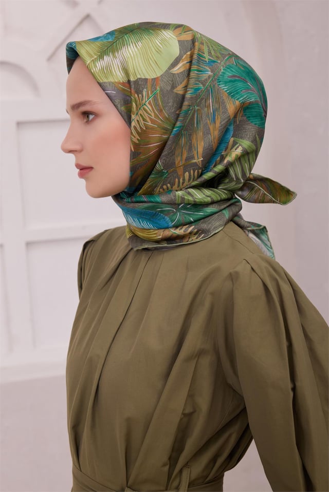 Haki Çiçek Desen %100 Twill İpek Eşarp 4225 - 84