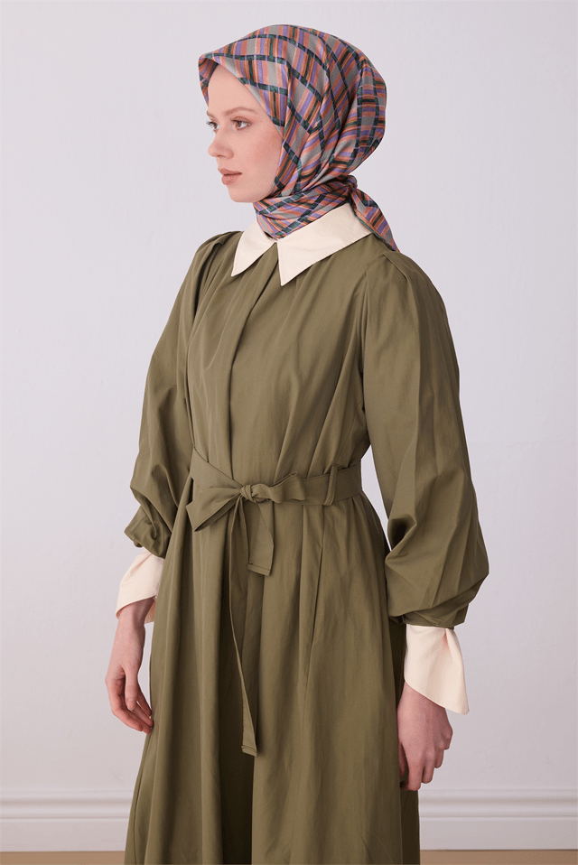 Çok Renkli Geometrik Desen %100 Twill İpek Eşarp 4302 - 82