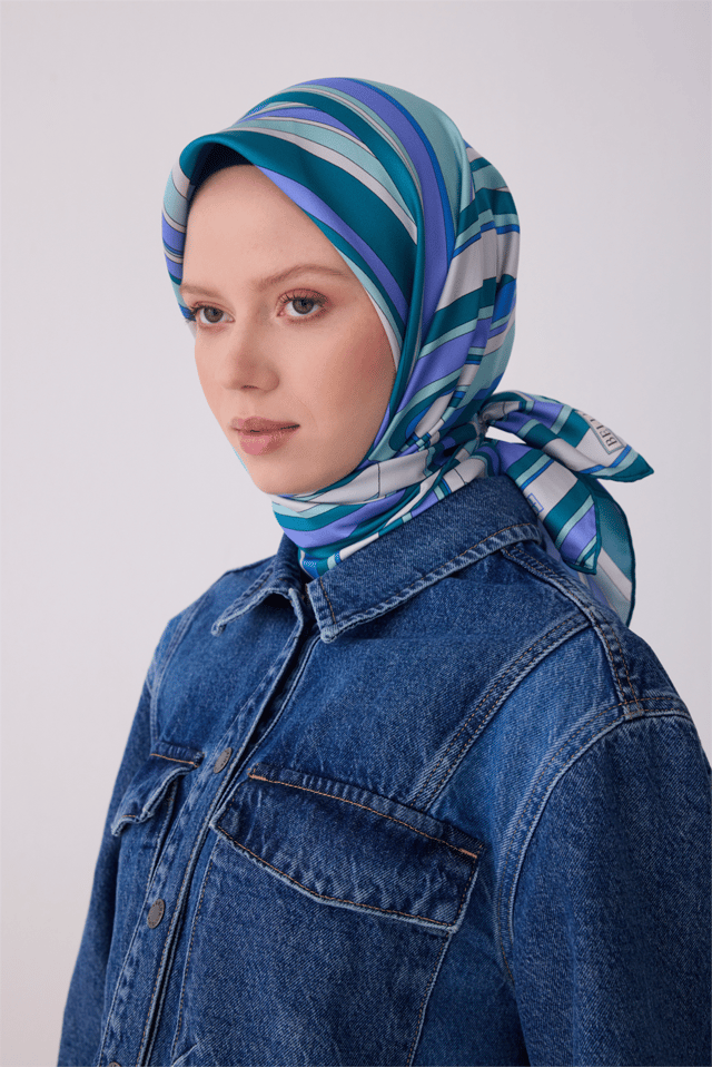 Çok Renkli Geometrik Desen %100 Twill İpek Eşarp 4311 - 02