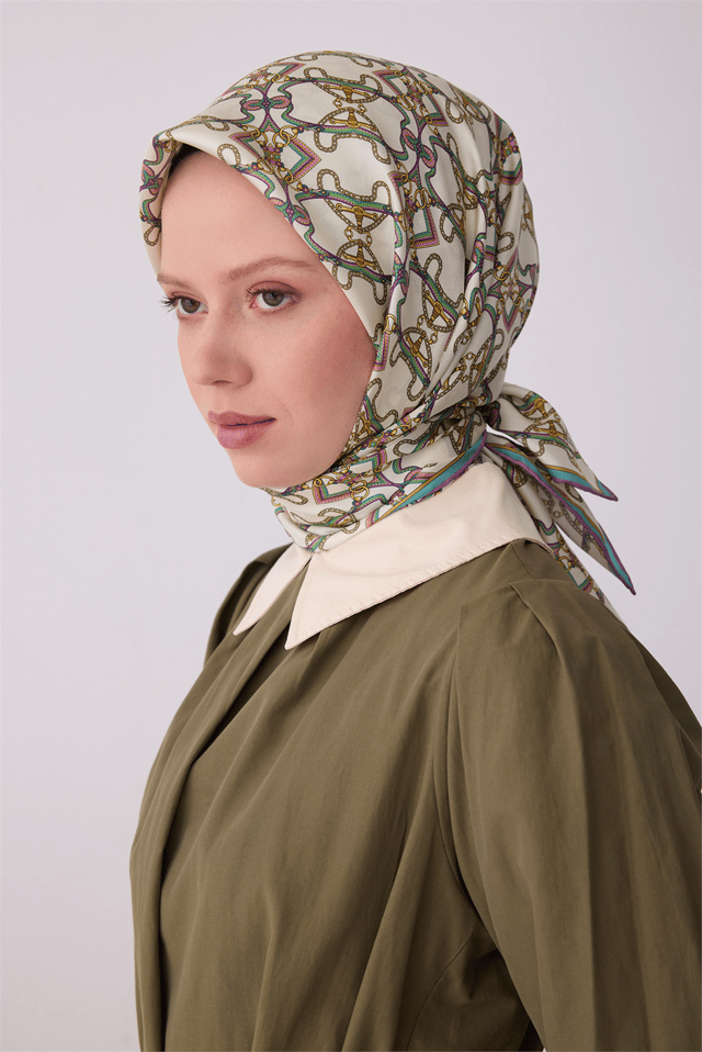 Çok Renkli Klasik Desen %100 Twill İpek Eşarp 4328 - 83