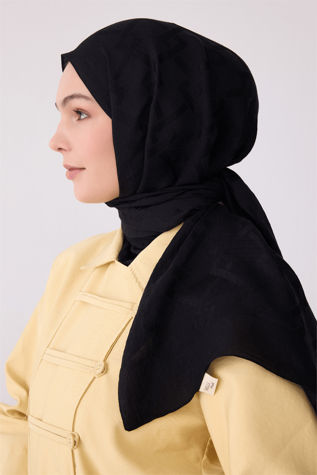 Belli Fresh Geometrik Desen Siyah Ivory Şal 1 - 01