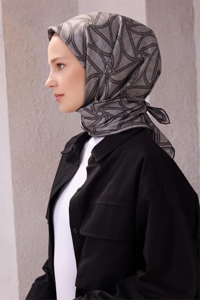 Gri Geometrik Desen %100 Twill İpek Eşarp 4221 - 05