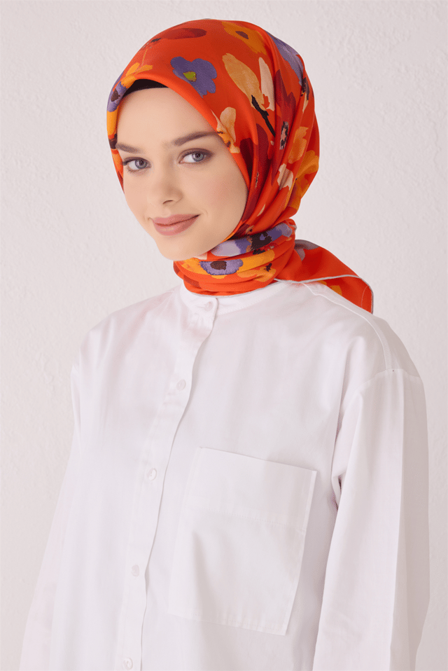 Çok Renkli Çiçek Desen %100 Twill İpek Eşarp 4033 - 32