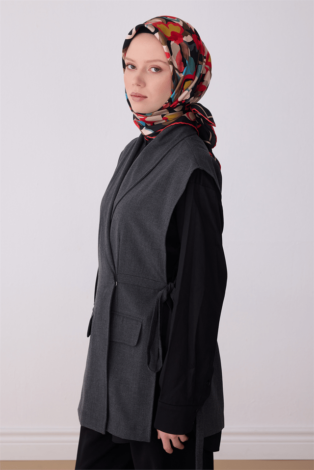 Siyah Çiçek Desen %100 Twill İpek Eşarp 4312 - 31