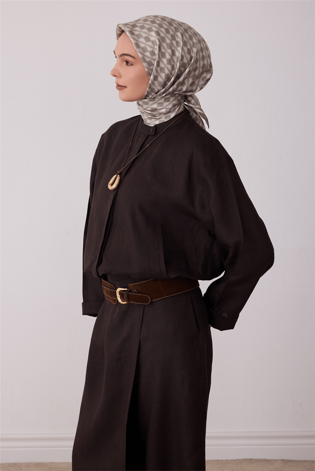 Ekru Geometrik Desen %100 Twill İpek Eşarp 4425-53
