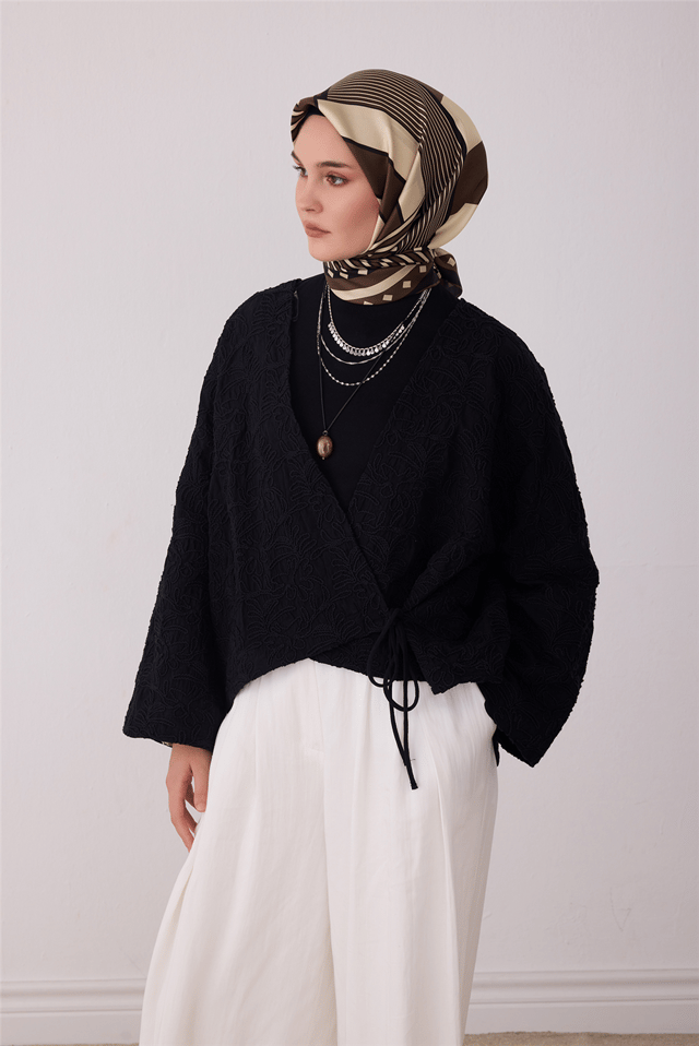 Kahverengi Geometrik Desen %100 Twill İpek Eşarp 4401-57