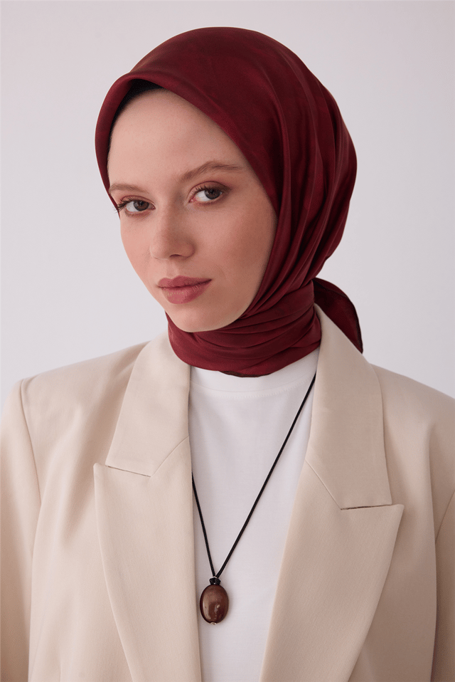 Kırmızı Soyut Desen %100 Twill İpek Eşarp 4428-36