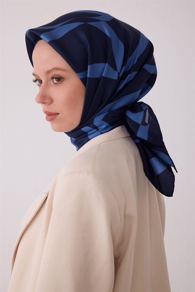 Lacivert Soyut Desen %100 Twill İpek Eşarp 4429-38
