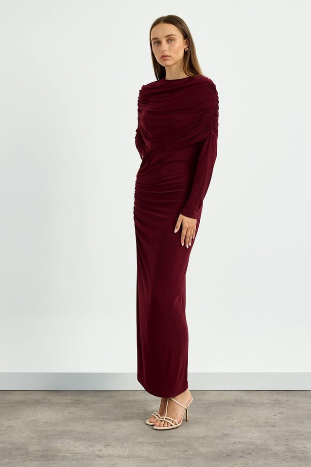 Bordo Omuz Detaylı Drape Elbise