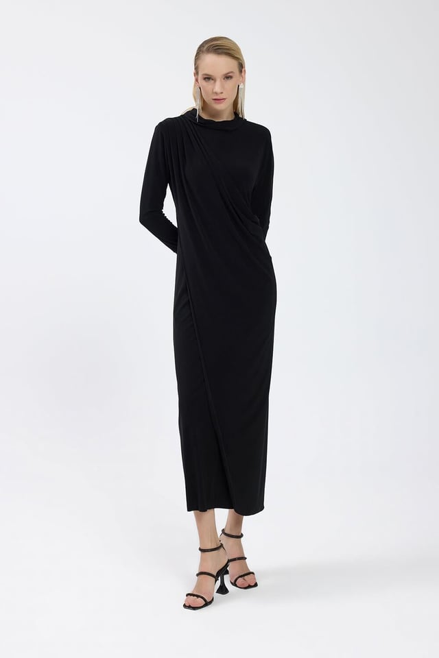 Siyah Drape Detaylı Elbise