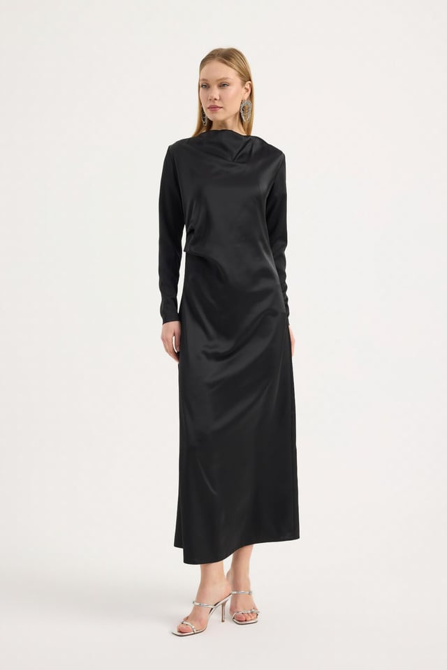 Siyah Saten Drape Elbise