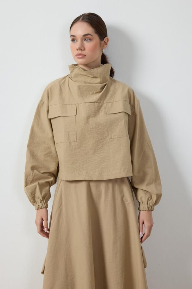 Vizon Yaka Detaylı Paraşüt Sweat