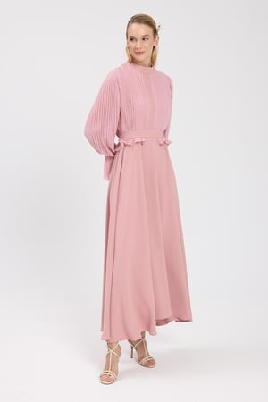 Pembe Bedeni Piliseli Krep Şifon Elbise