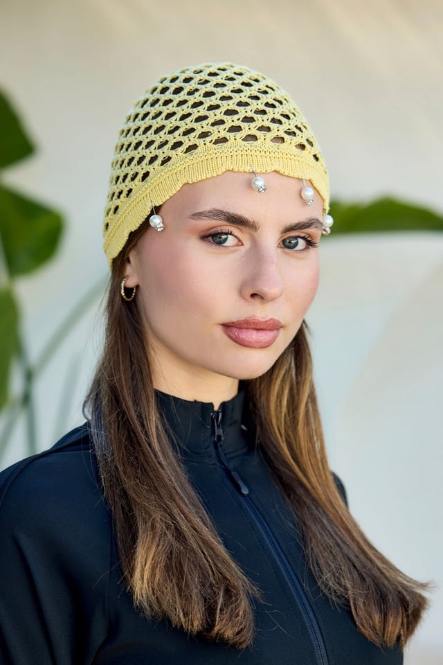 Sarı İnci İşlemeli File Örgü Bere Bandana