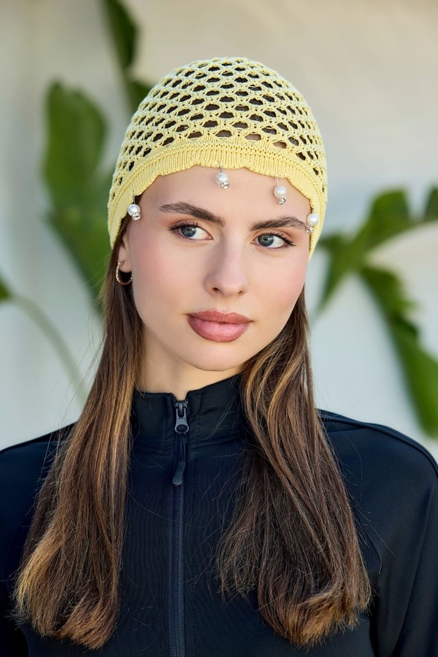 Sarı İnci İşlemeli File Örgü Bere Bandana