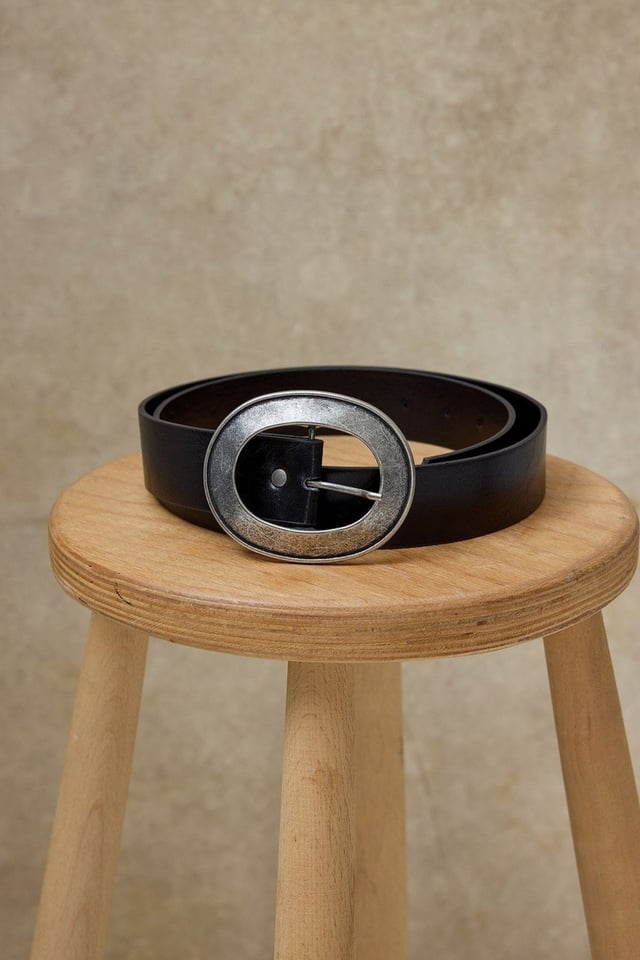 Siyah Antik Oval Tokalı Kemer