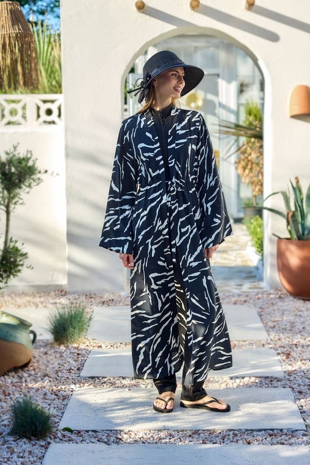 Zebra Pareo Kimono
