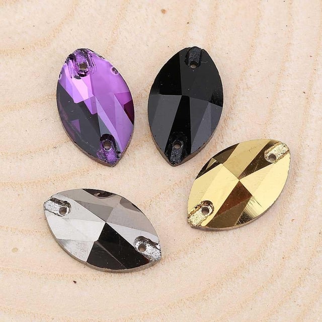2 Delikli Arpa Şeklinde Dikme Kristal Taş 22X13 mm 5 adet