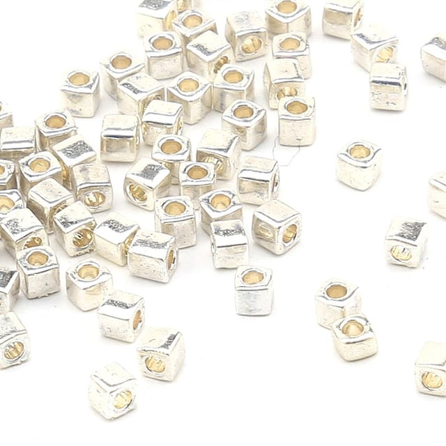 Miyuki Küp Boncuk 1,8 mm Gümüş