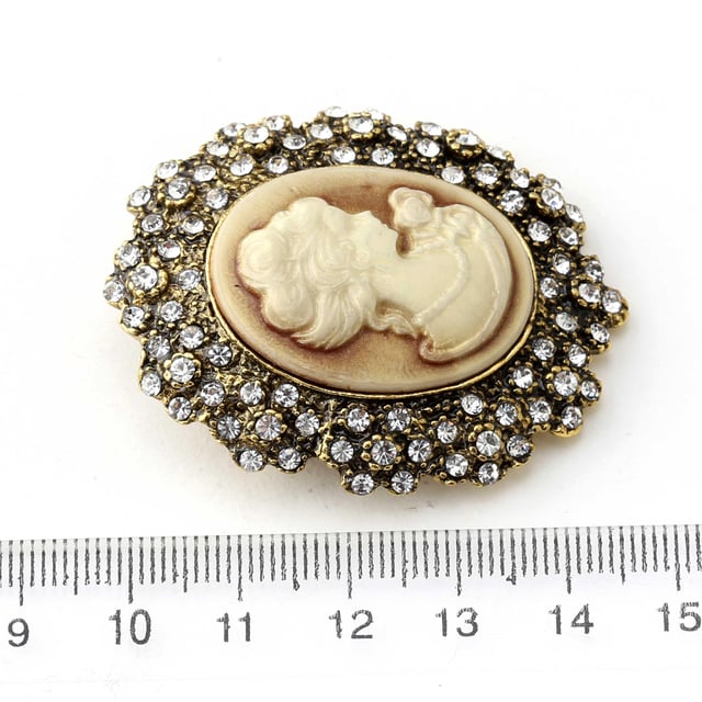 Taşlı Cameo Kadın Figürlü Vintage Broş