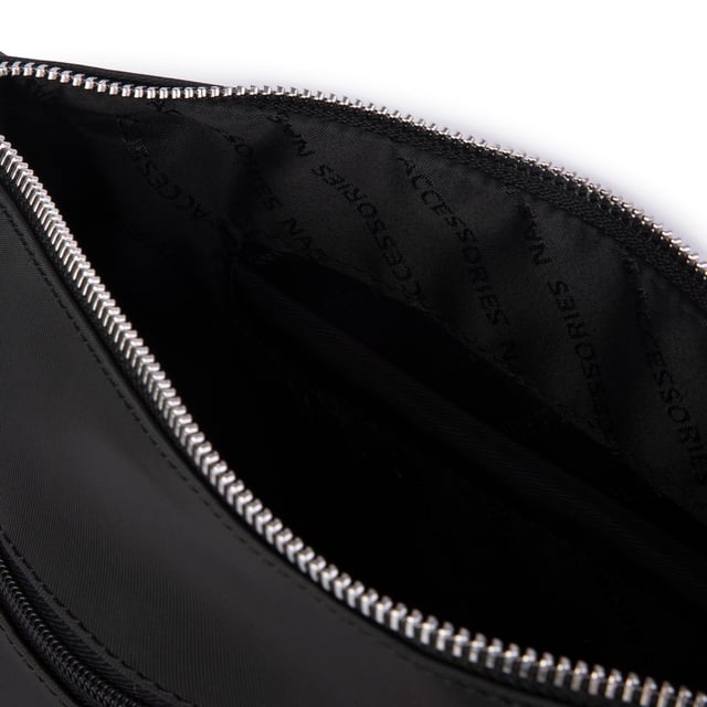 Nas Bag Kadın Çapraz Çok Gözlü Günlük Çanta Siyah  Buzzy ( 30x22 cm ebatlarındadır.)