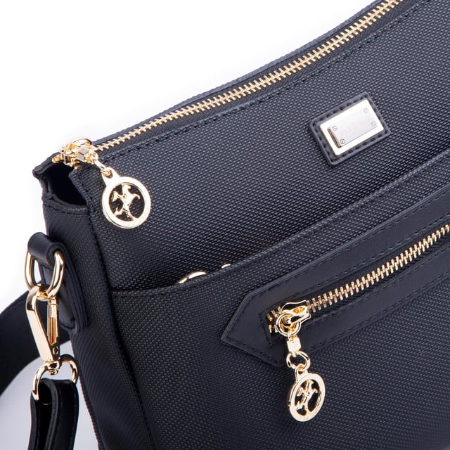 Nas Bag Kadın Postacı Çapraz Çanta Siyah Lacst (en 25 cm ; boy 22 cm )