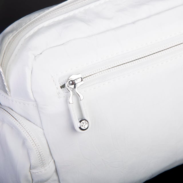Nas Bag Kadın Spor Çok Gözlü Su Geçirmez Hafif Mini Çanta Beyaz  ( 22x16 cm )