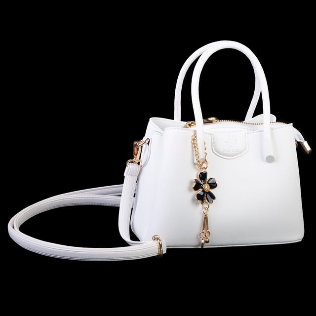 Nas Bag Mini Çiçek Charmlı Kadın  Şık El ve Çapraz Çanta (en 25 cm ;boy 22 cm ) Beyaz