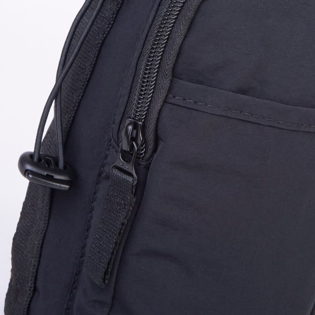 Nas Bag Mini Kadın Telefonluk Spor Şık Günlük Büzgülü El ve  Çapraz Çanta (en 20 cm ; boy 12 cm ) Siyah