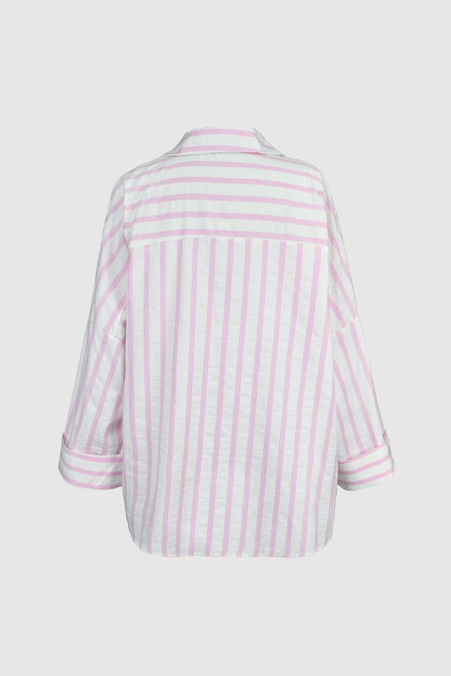 Pembe Çizgili Beyaz Gömlek