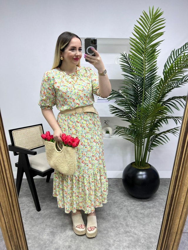 Beli Lastikli Çiçek Desen Rose Elbise