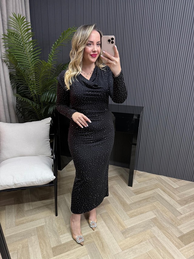 Elsa Vatkalı Degaje Yaka Taşli Modal Elbise Siyah