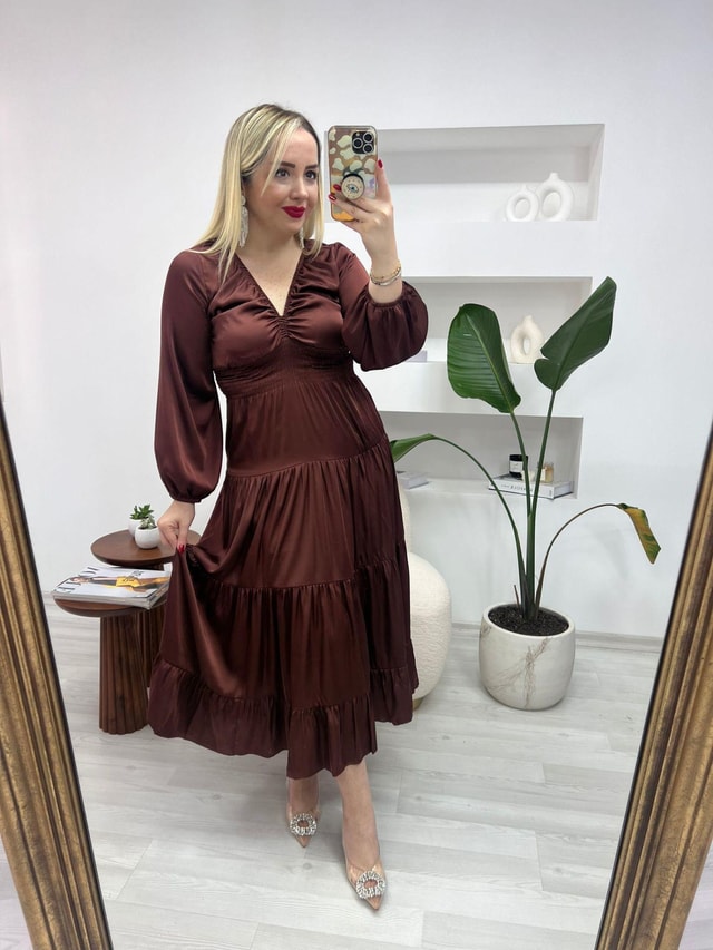 İpek Saten Beli Lastikli Acı Kahve Elbise