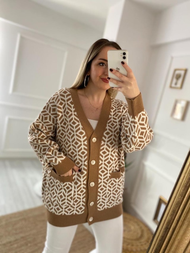 Kahverengi Detaylı Cepli Hirka