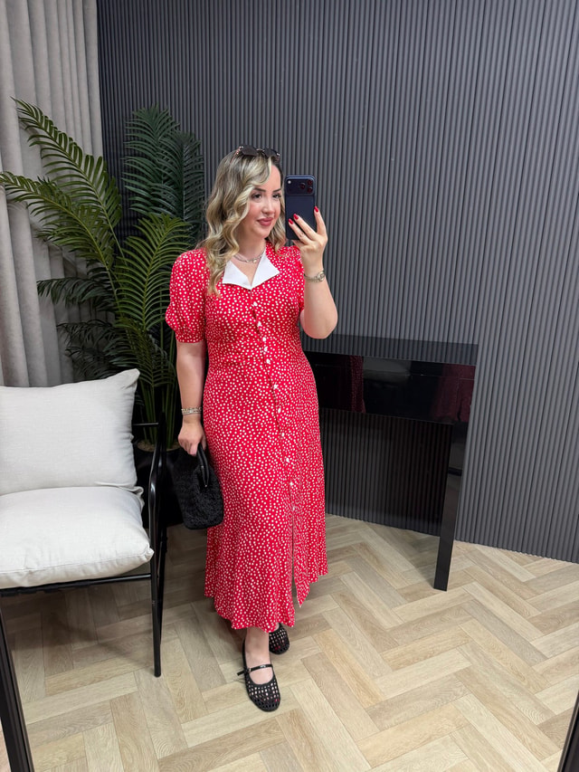 Leyla Çıtır Desen Puantiye Düğmeli Elbise Kırmızı